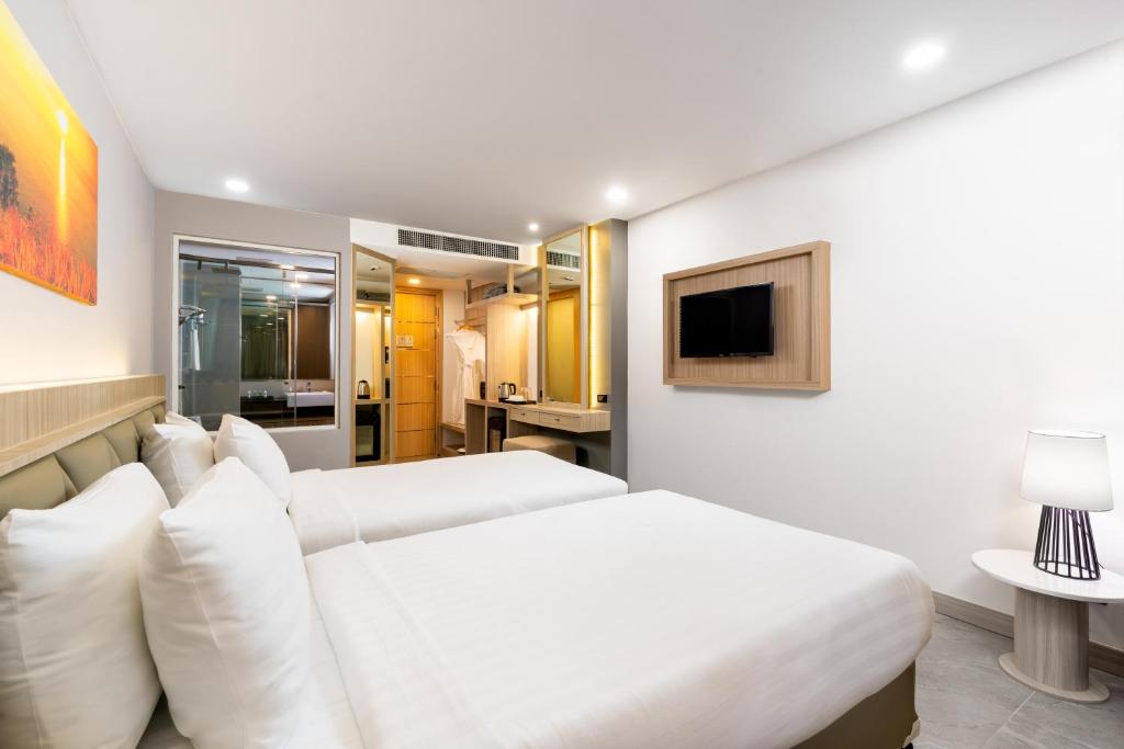 Premium Superior Twin Room