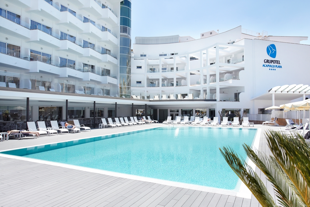 Piscina deschisă