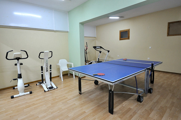Thassos, Hotel Pegassus, sala de fitness, ping pong.jpg