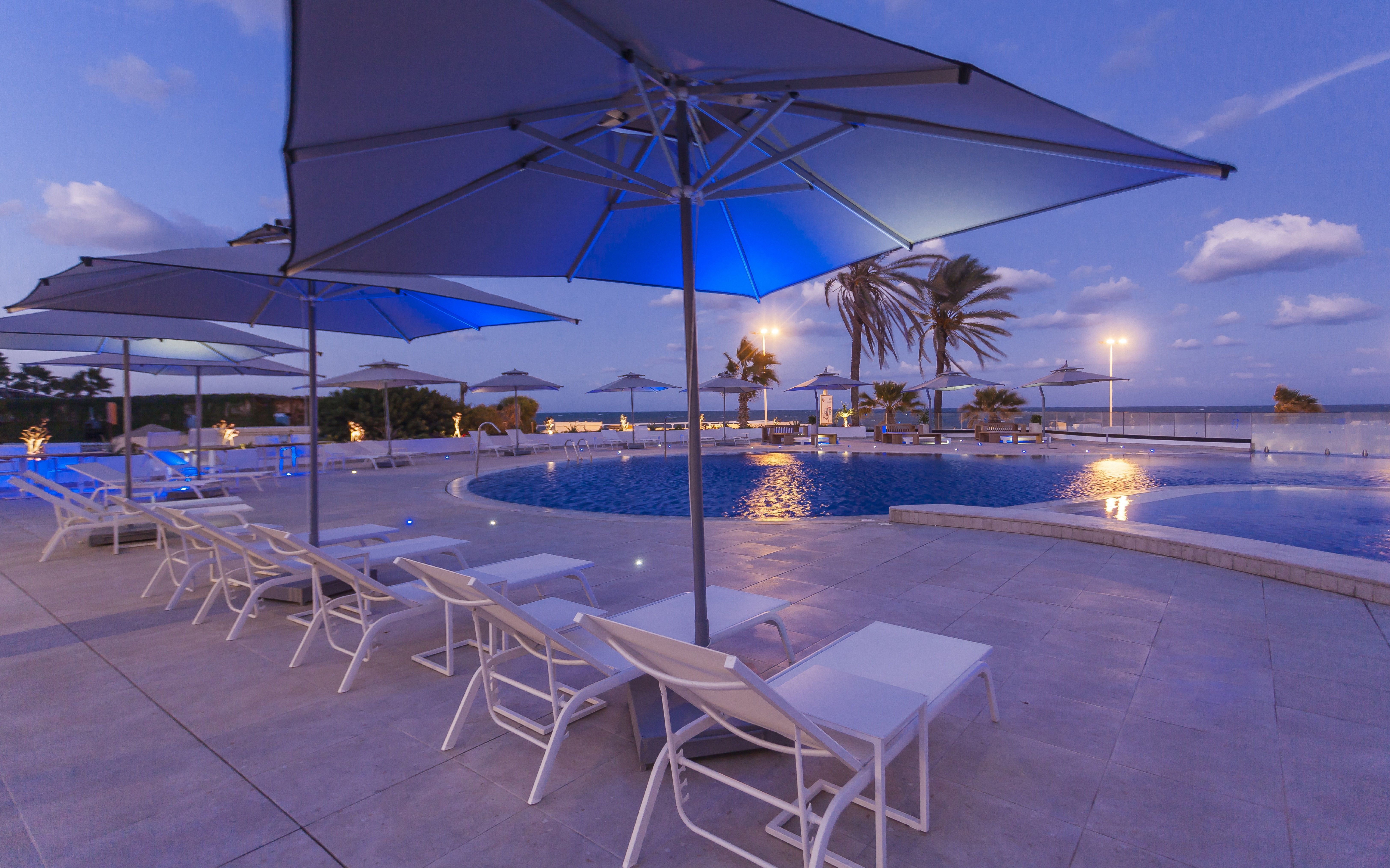 Piscina deschisă