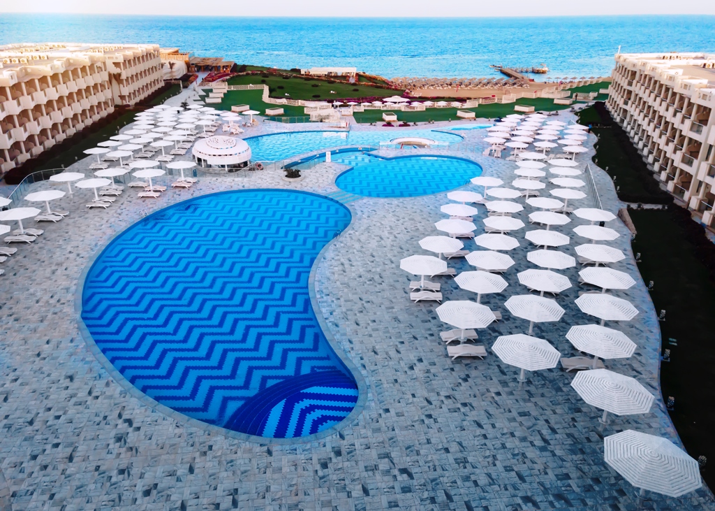Piscina deschisă