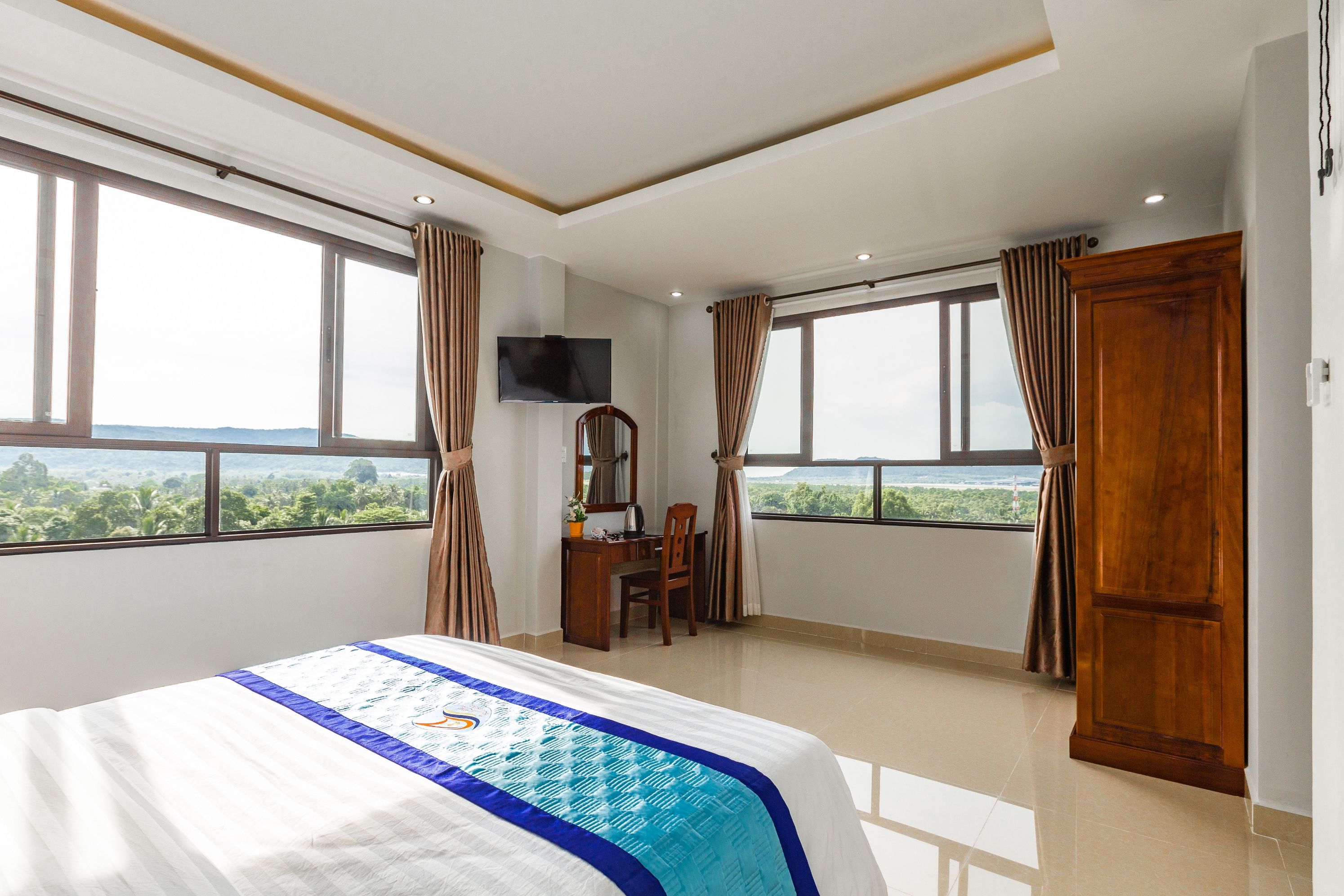 SINGLE ROOM MAIN BUILDING