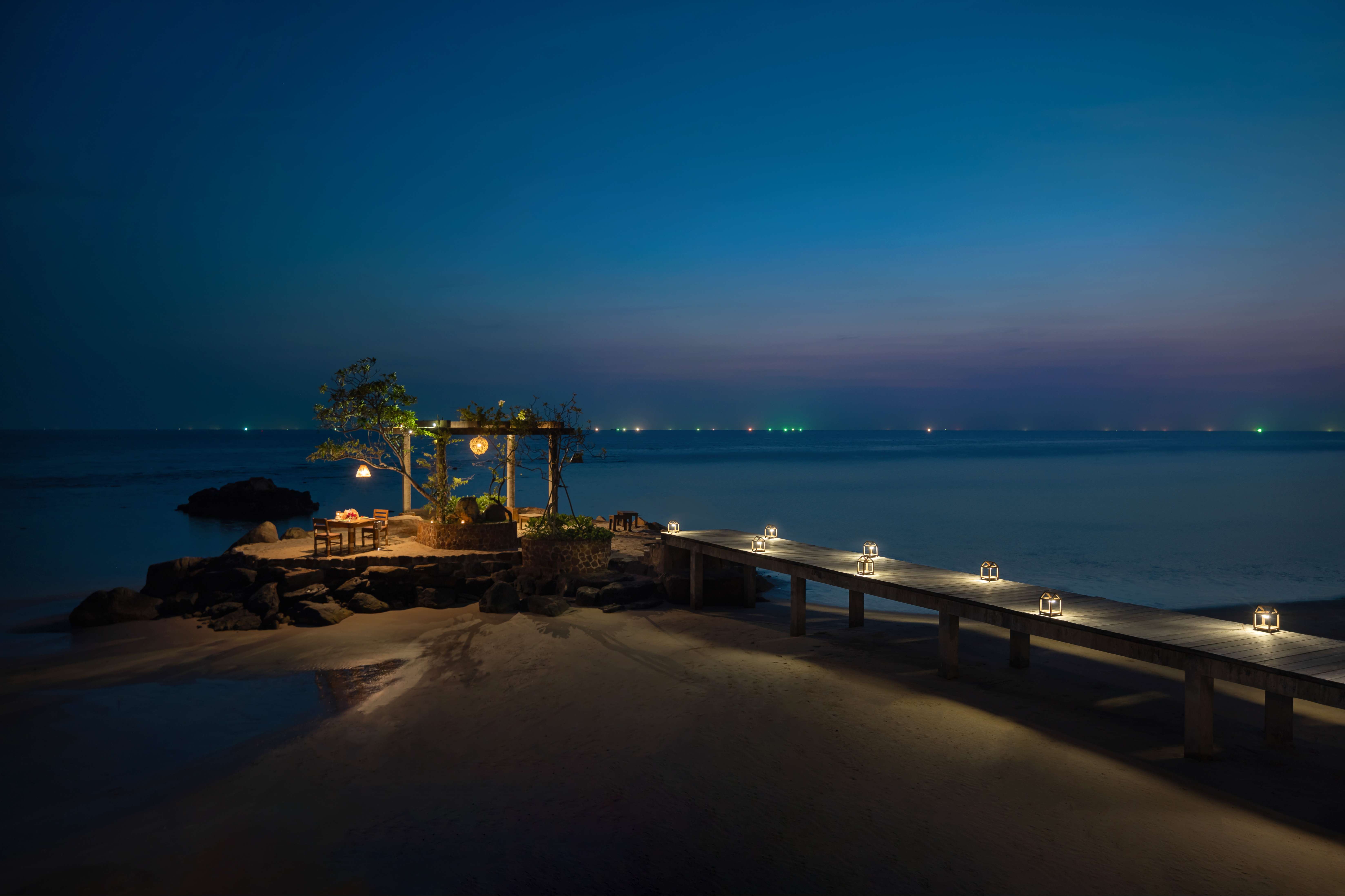 Coral Bay Lounge