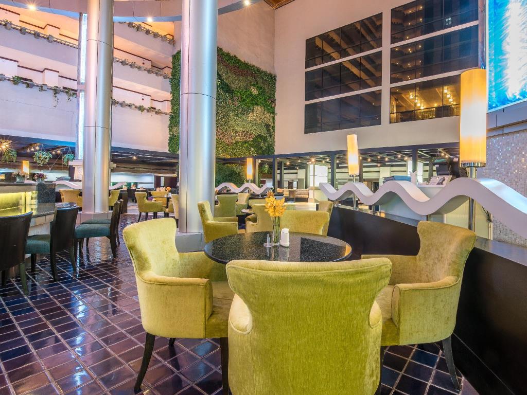 Atrium Food Bar