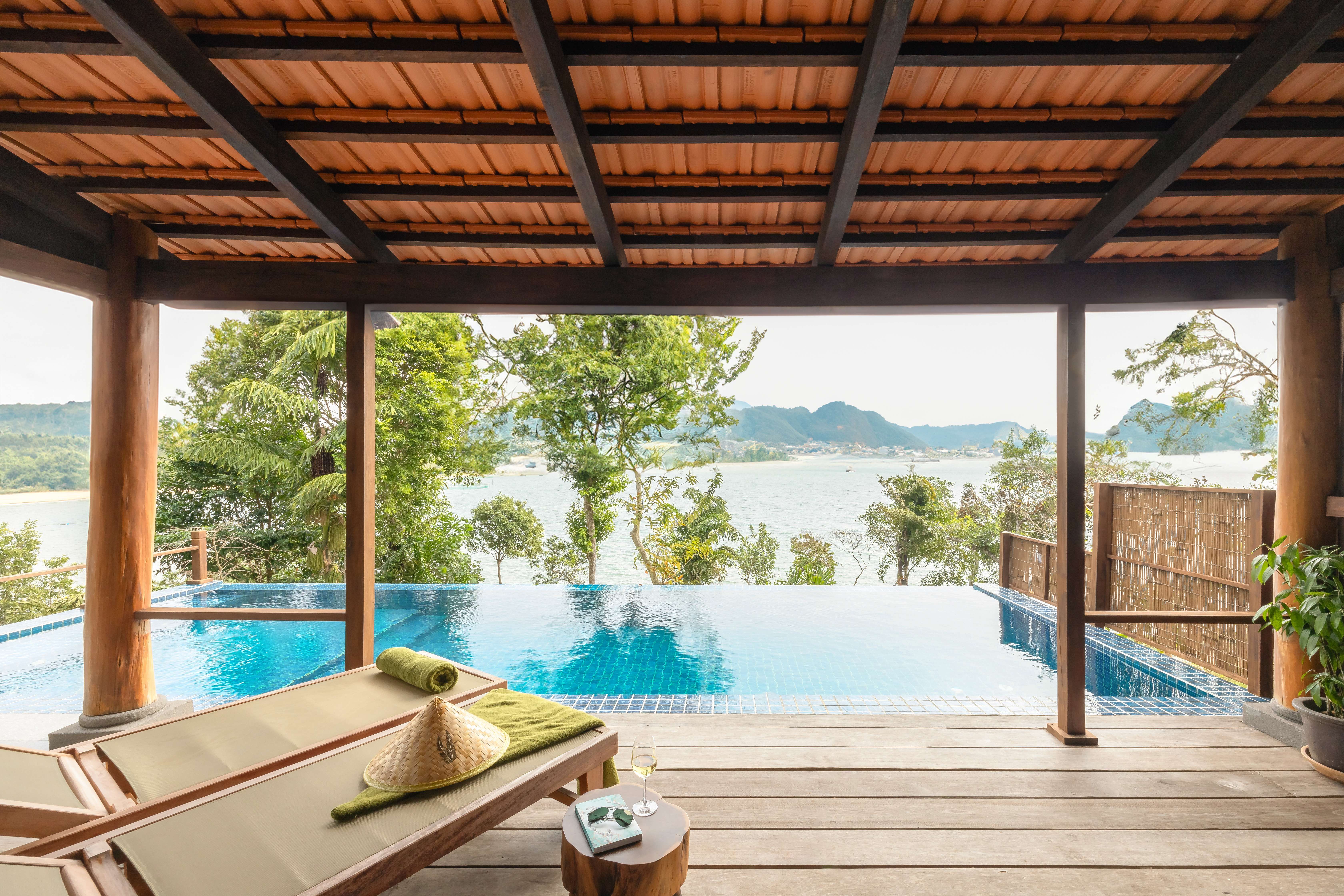 OCEAN POOL VILLA