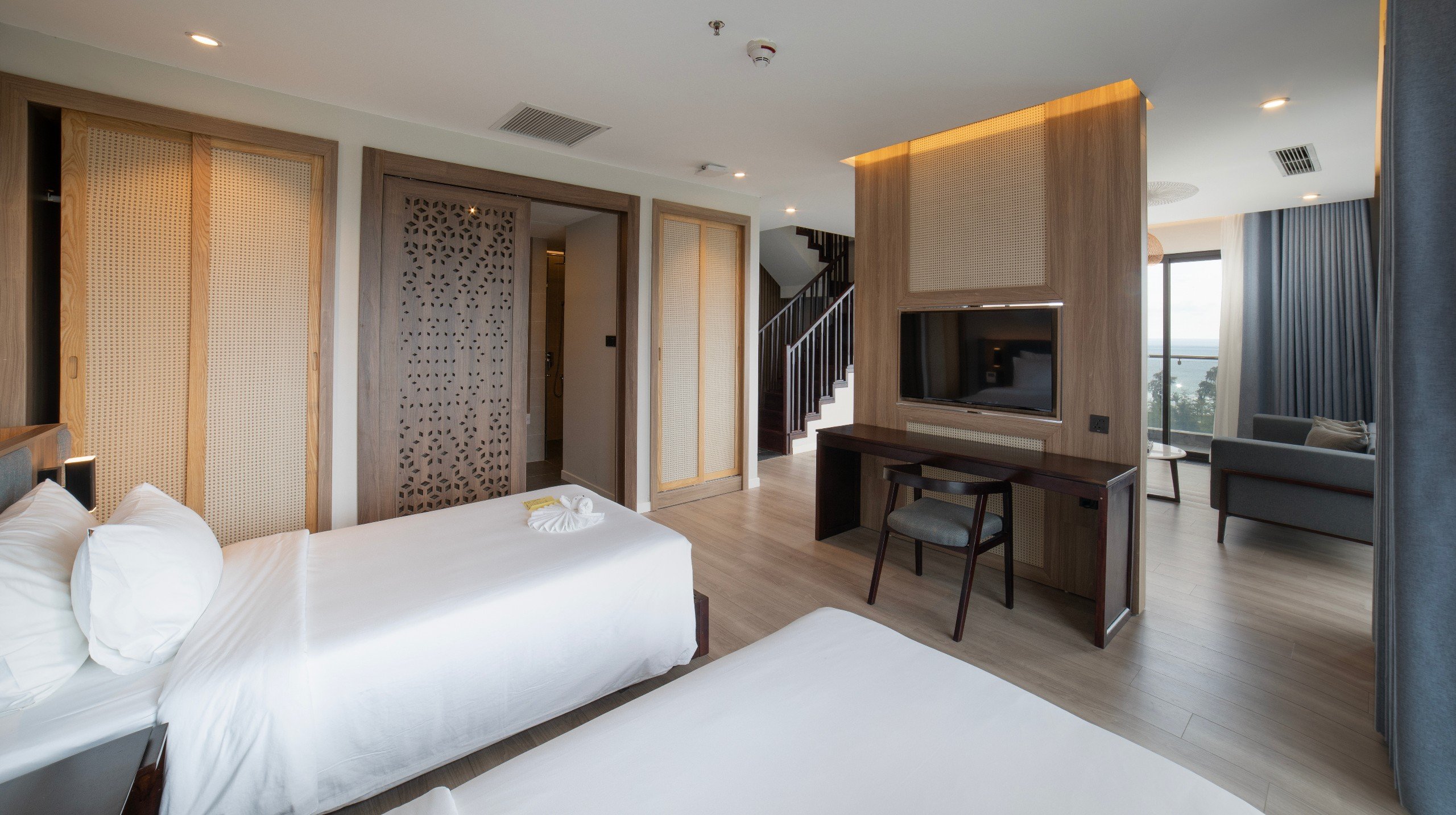 PENTHOUSE 1 BEDROOM 