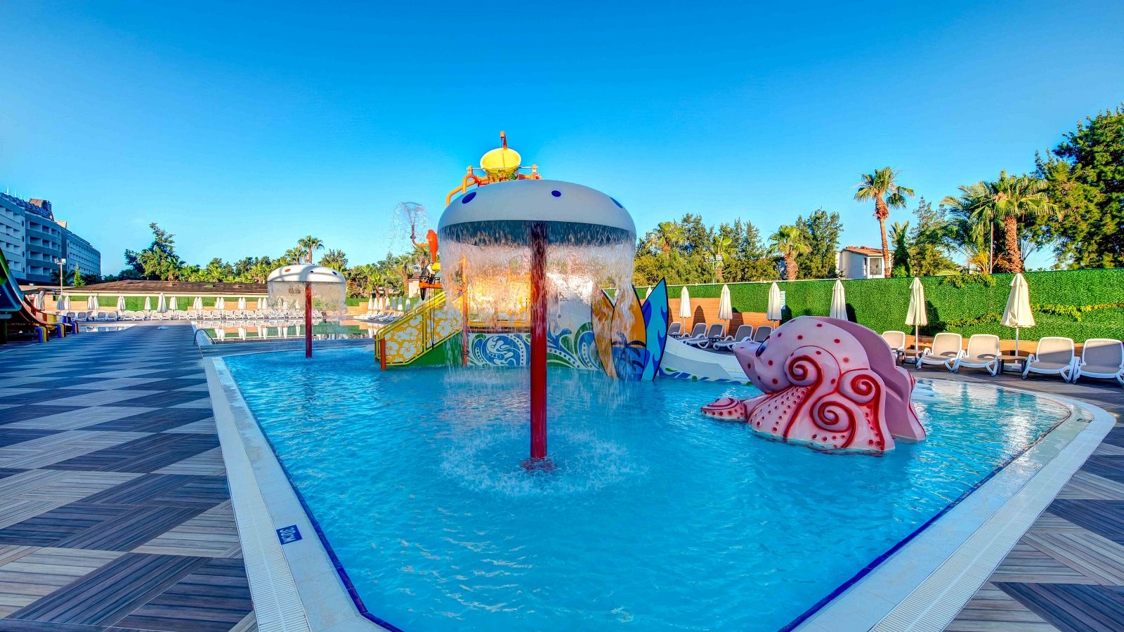 Piscina deschisă