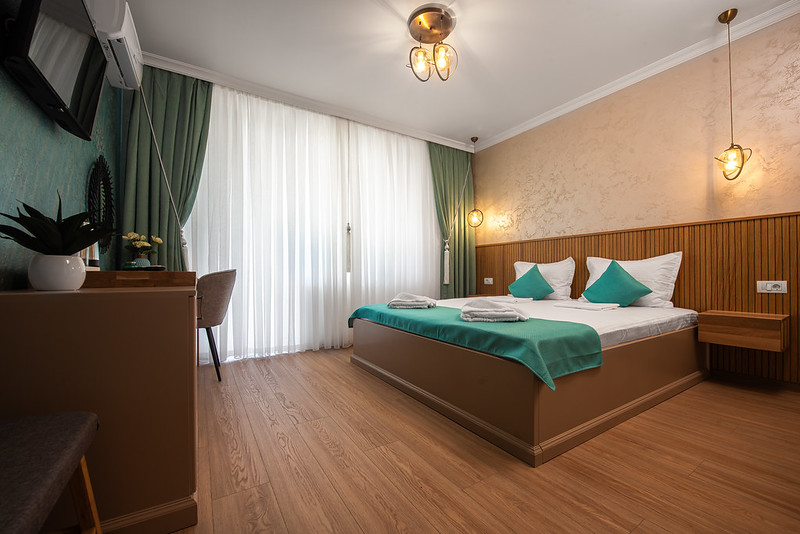 Queen Room cu vedere la gradina