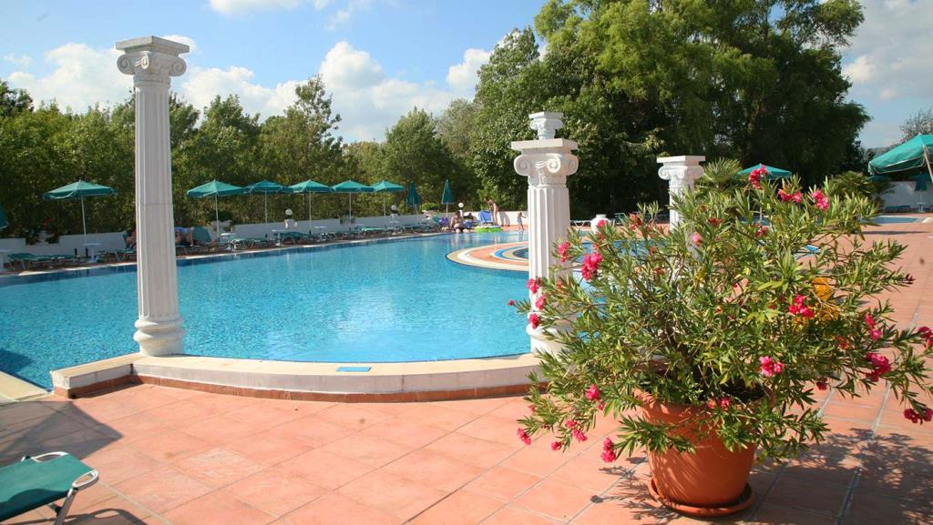 Piscina deschisă