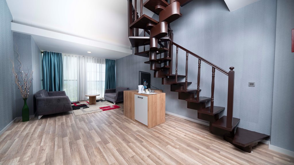 GRAND SUITE