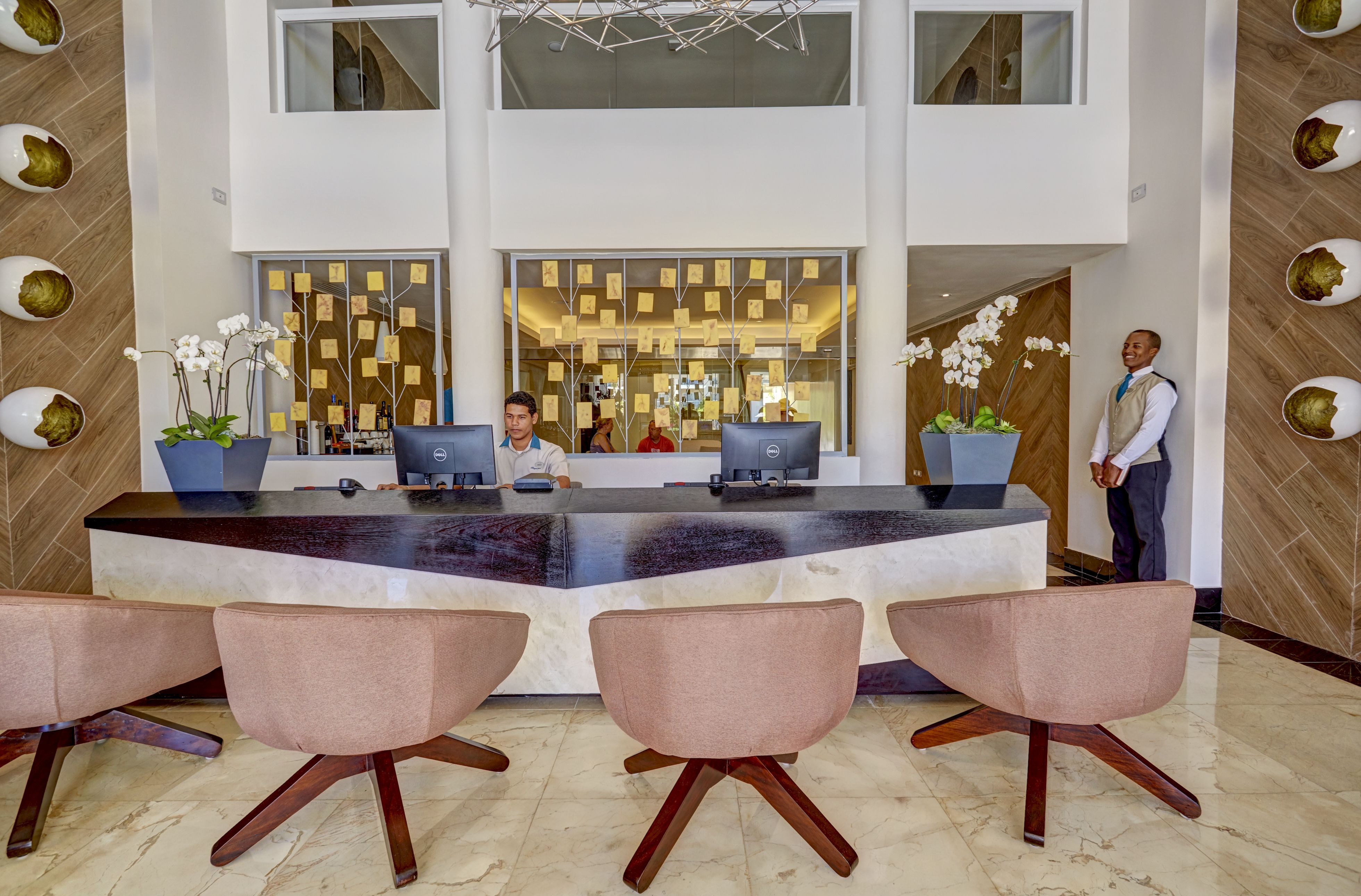 Hideaway Diamond Club Lounge
