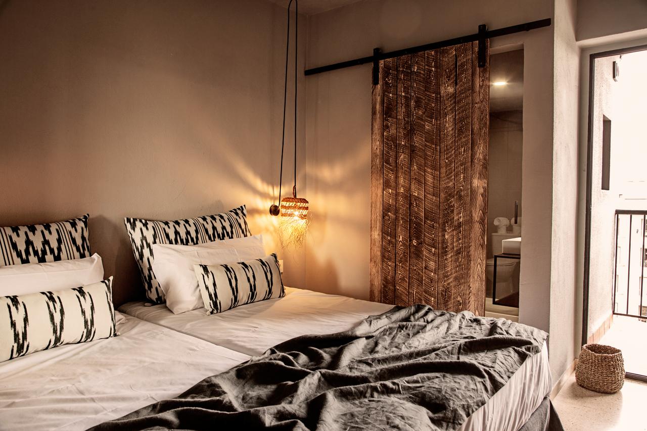 Room Twin LandView