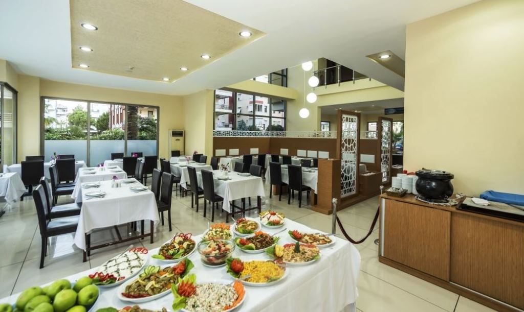 MAIN RESTAURANT