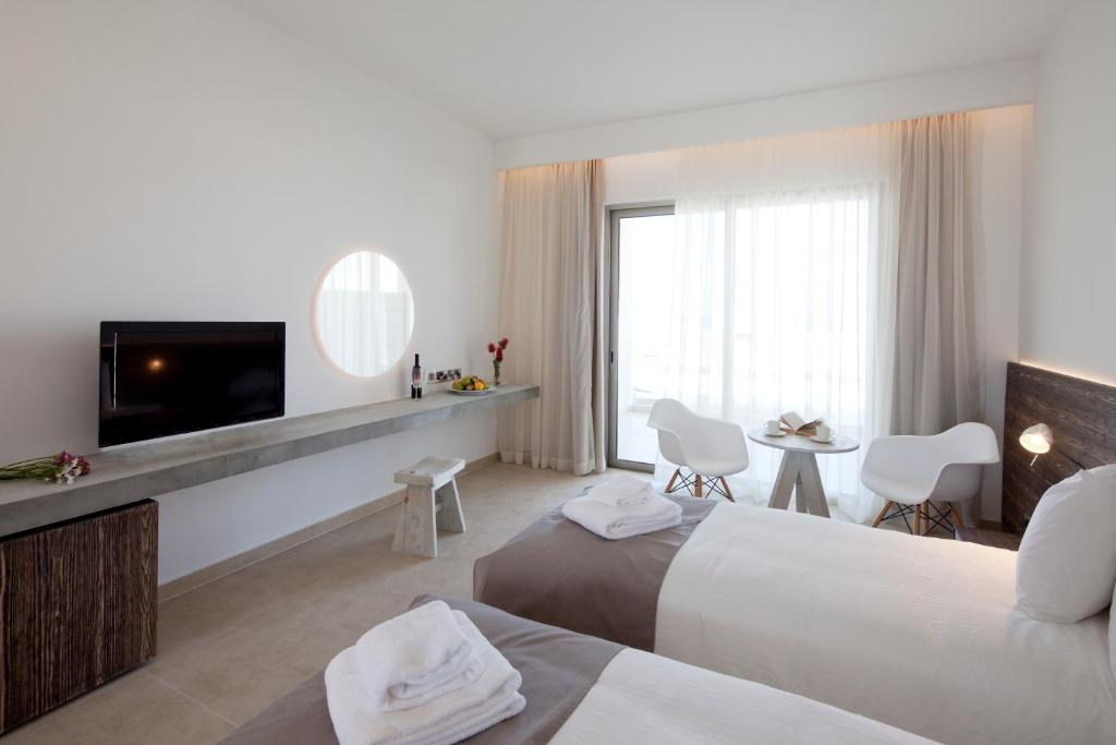 Superior Room (SeaView) 