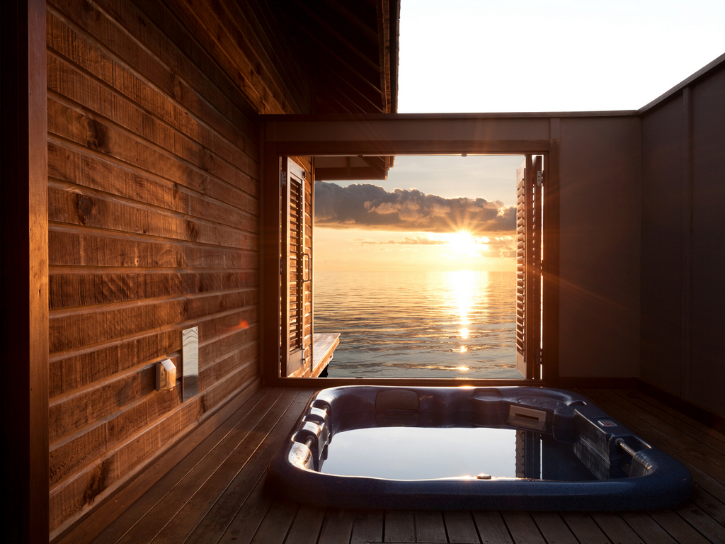 JACUZZI WATER VILLA