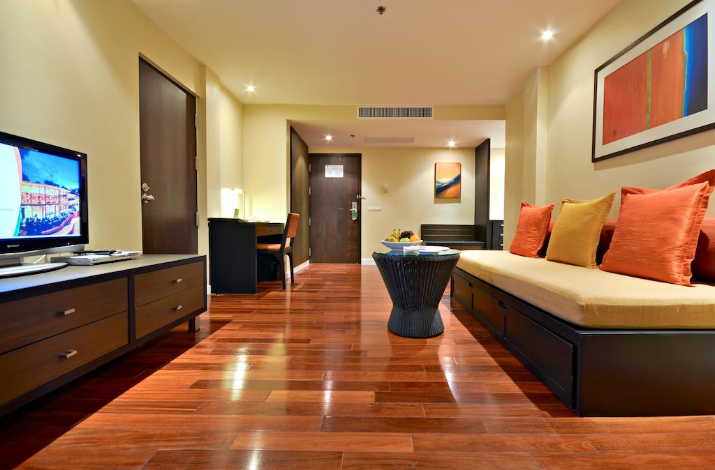 1 KING SUITE