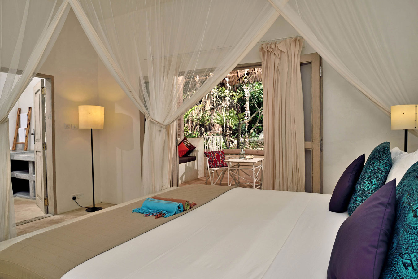 GARDEN VIEW ROOM