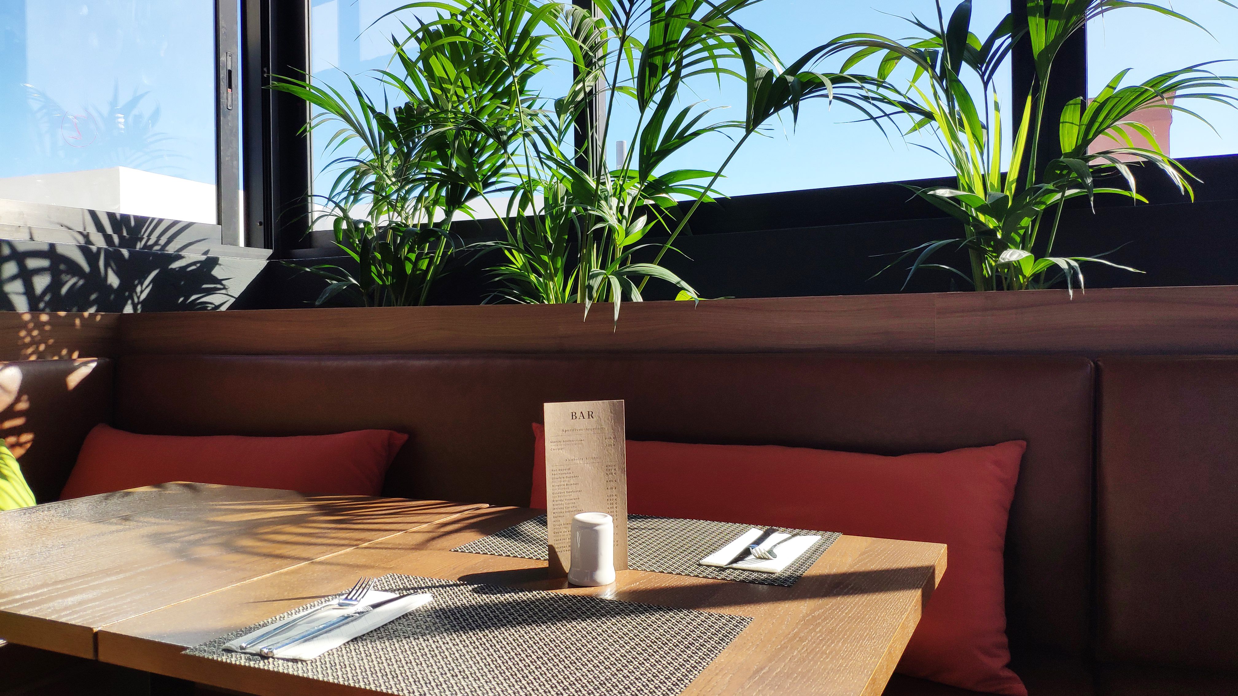 Breakfast Service