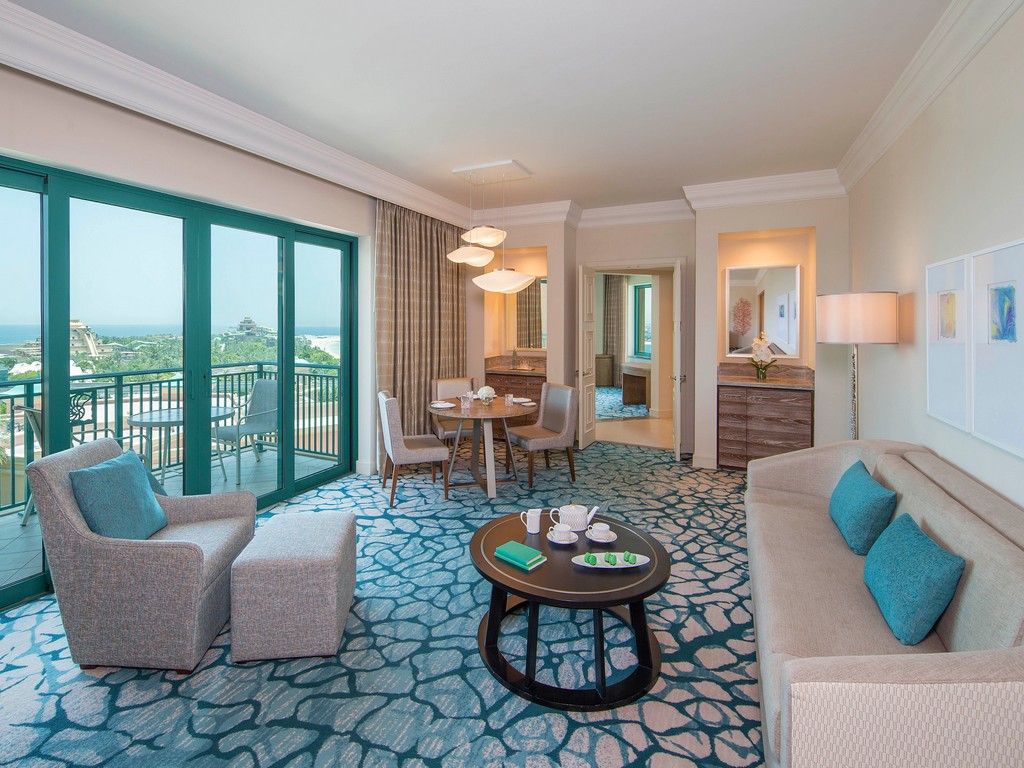 1 Bedroom Skyline Suite