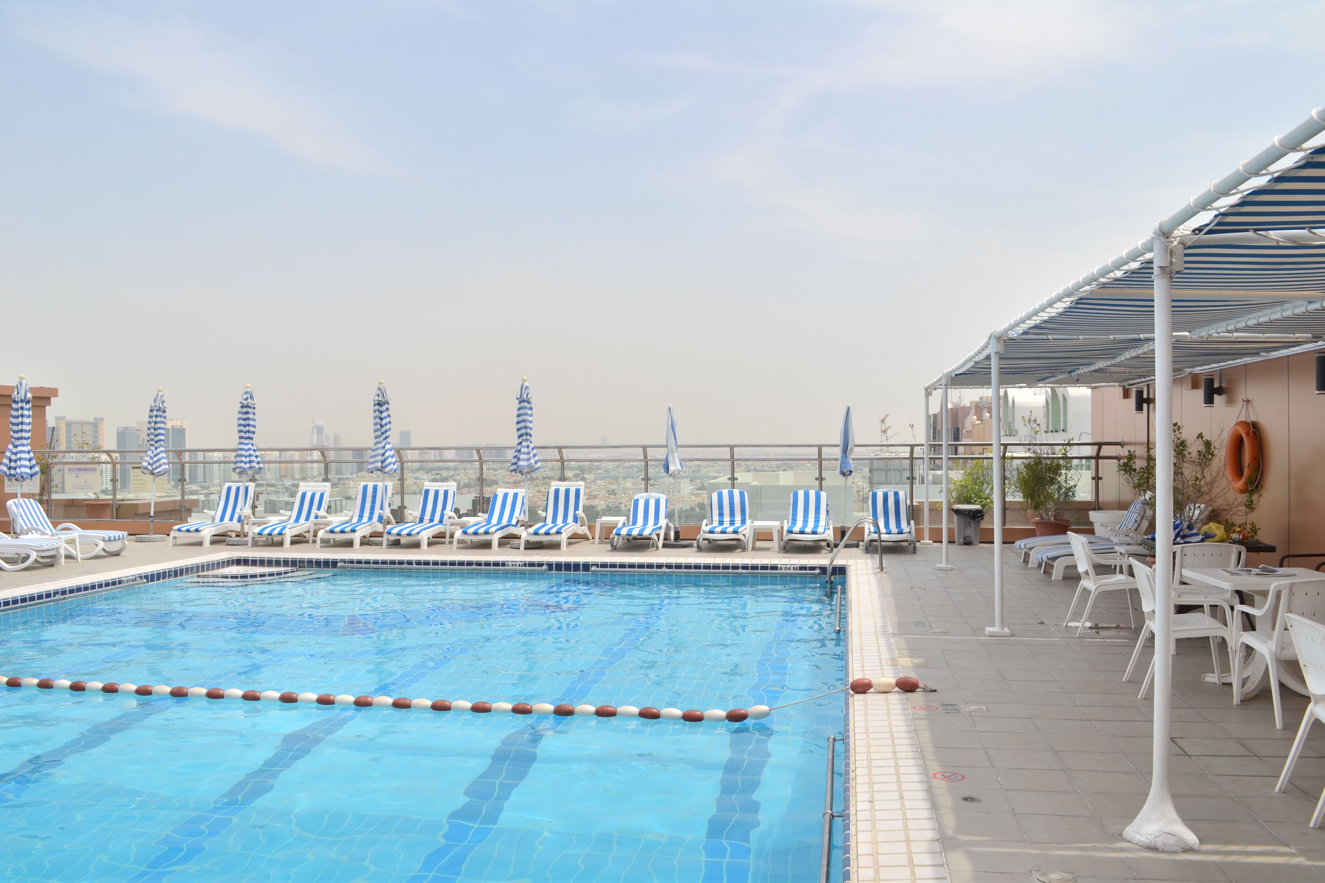 Piscina deschisă