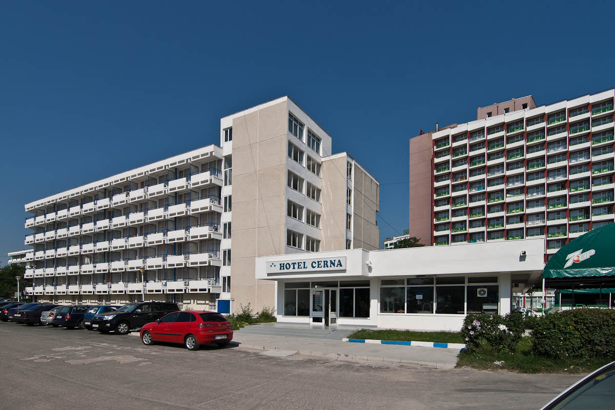 cerna1.jpg