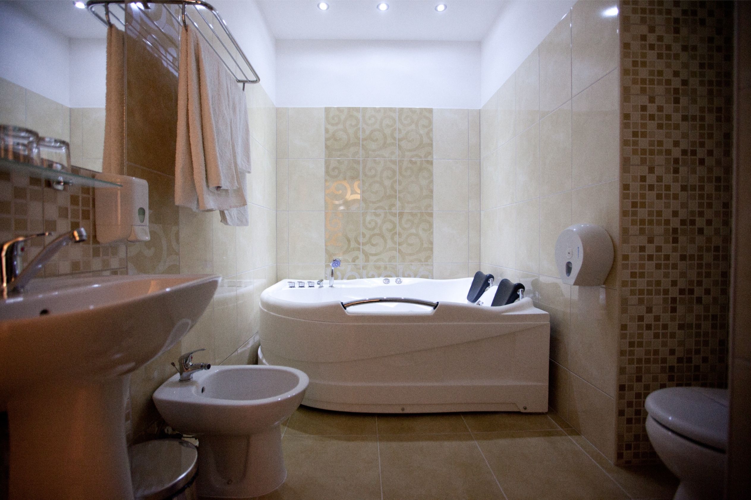 Double cu jacuzzi 211