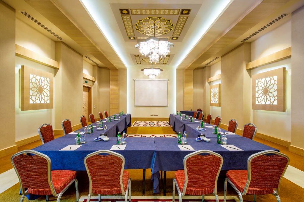MICE (servicii de organizare de întâlniri, conferințe, alte evenimente)