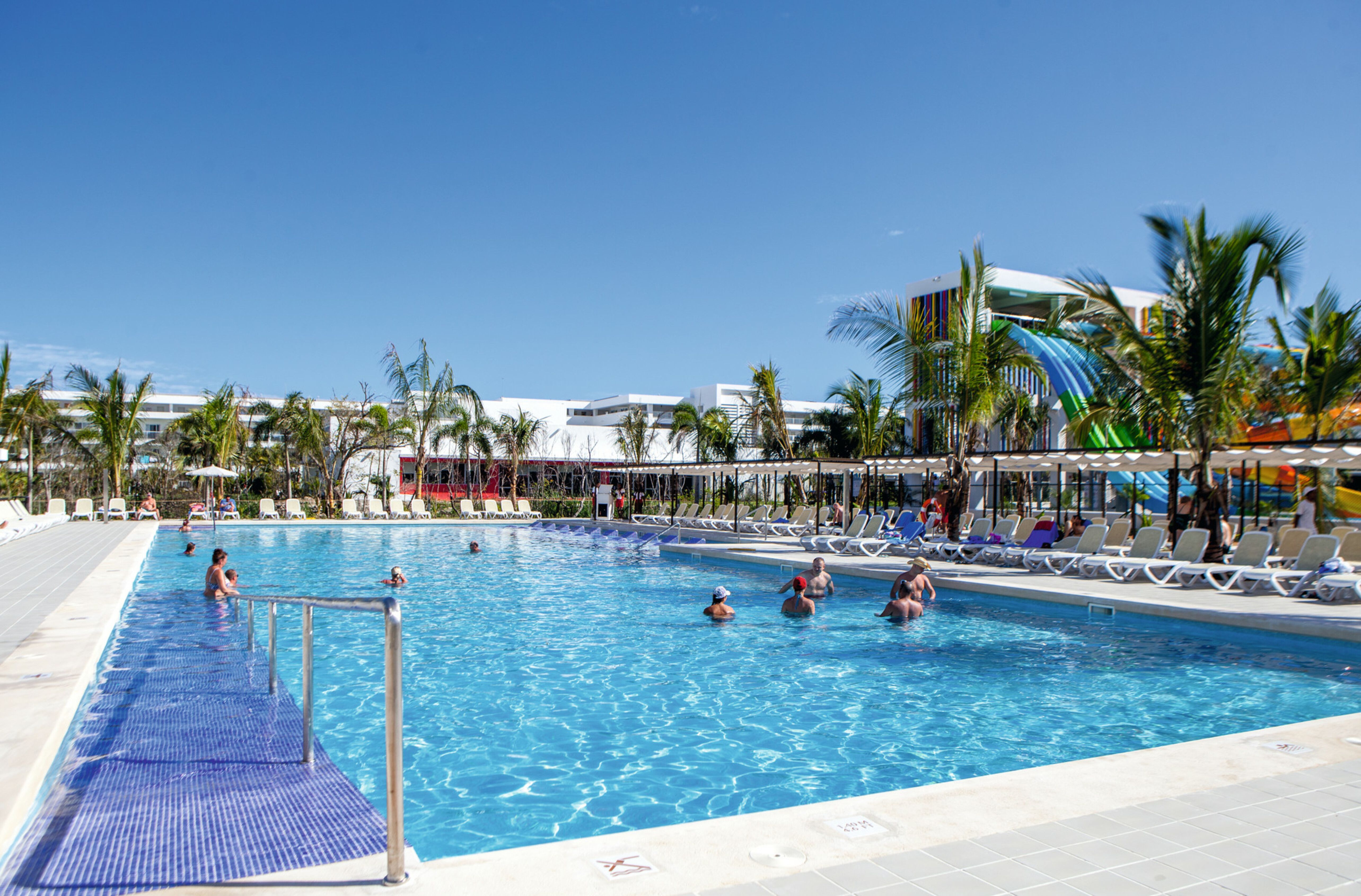 Piscina deschisă