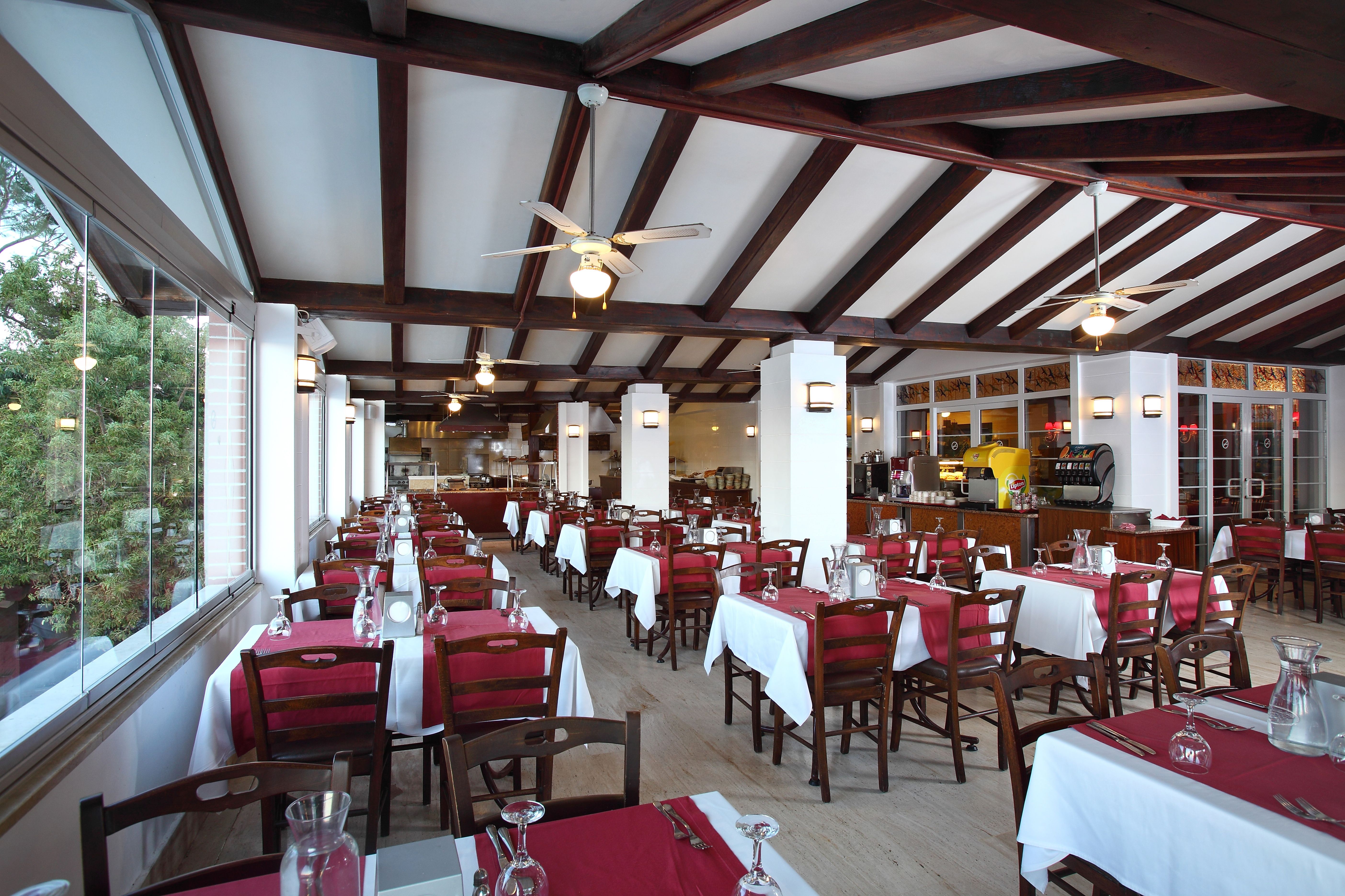 MAIN RESTAURANT