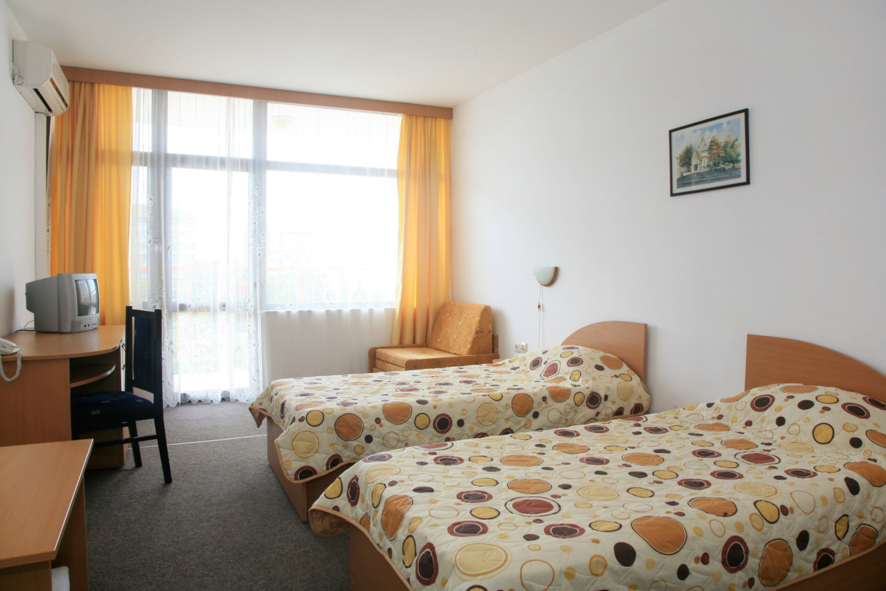Twin Standard Room (Balcony or Terrace)