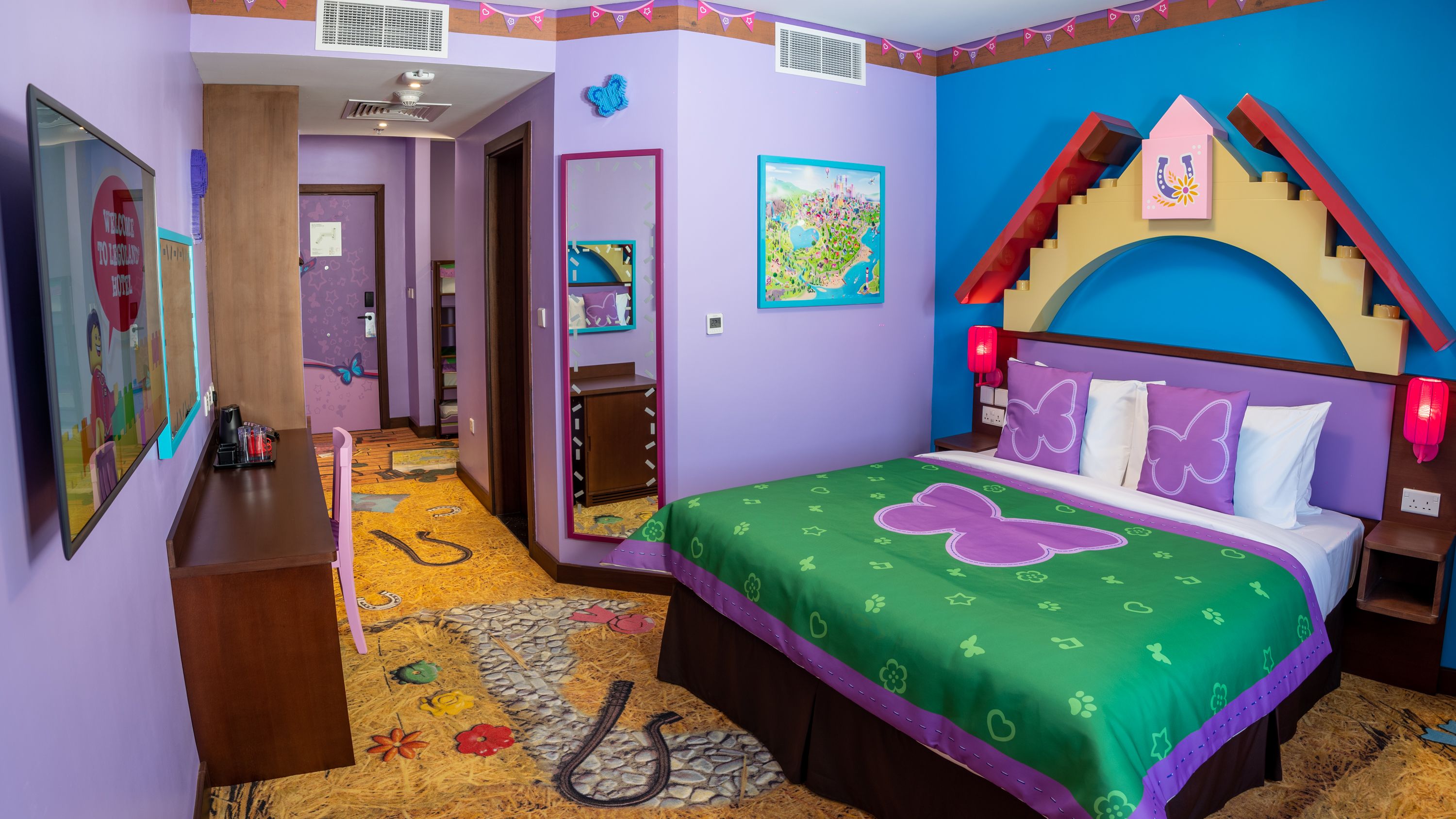 Run of the house (Themed Room)