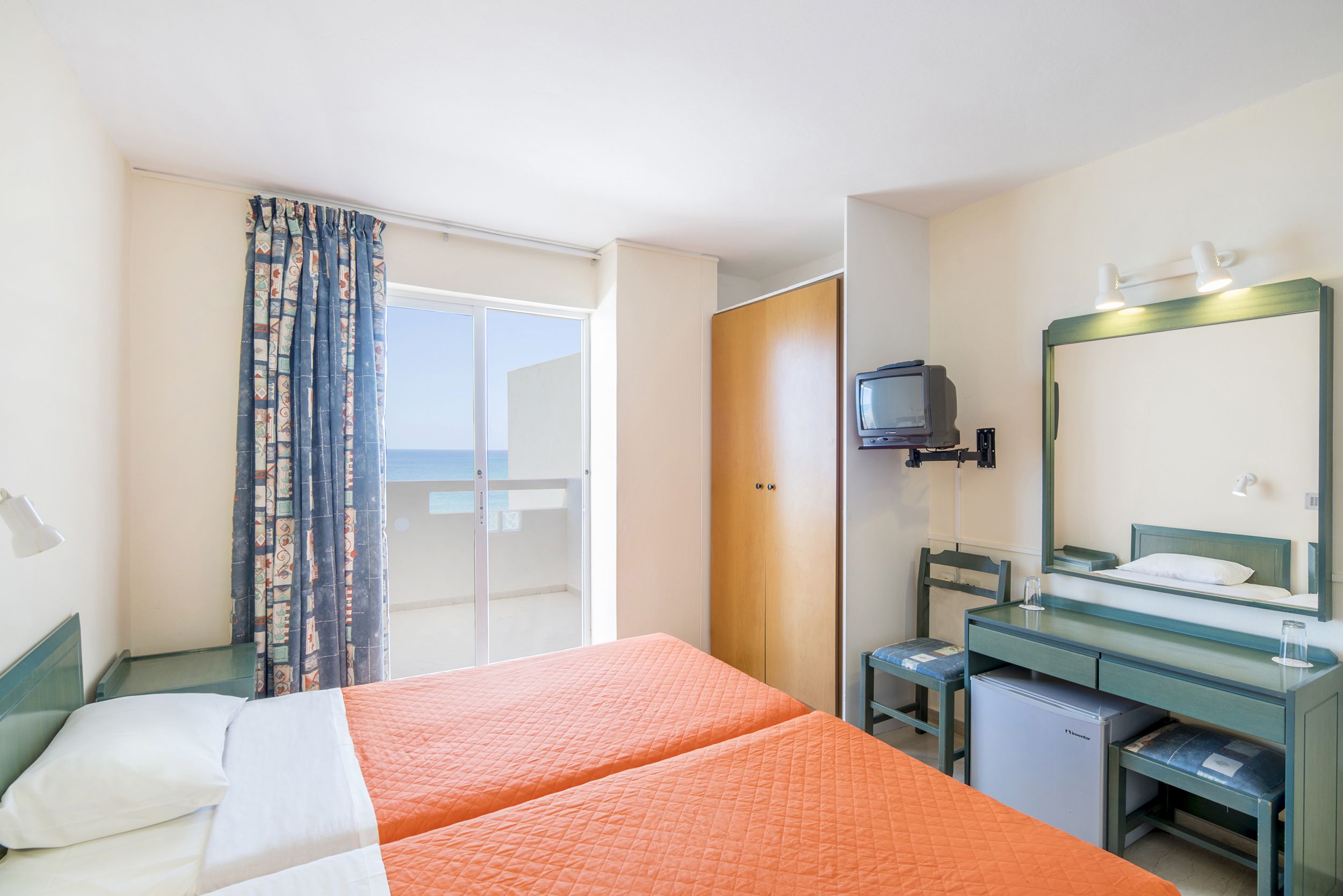Double room front sea view