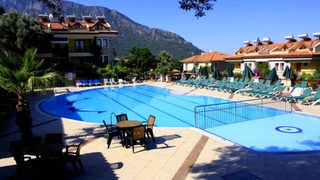 Piscina deschisă