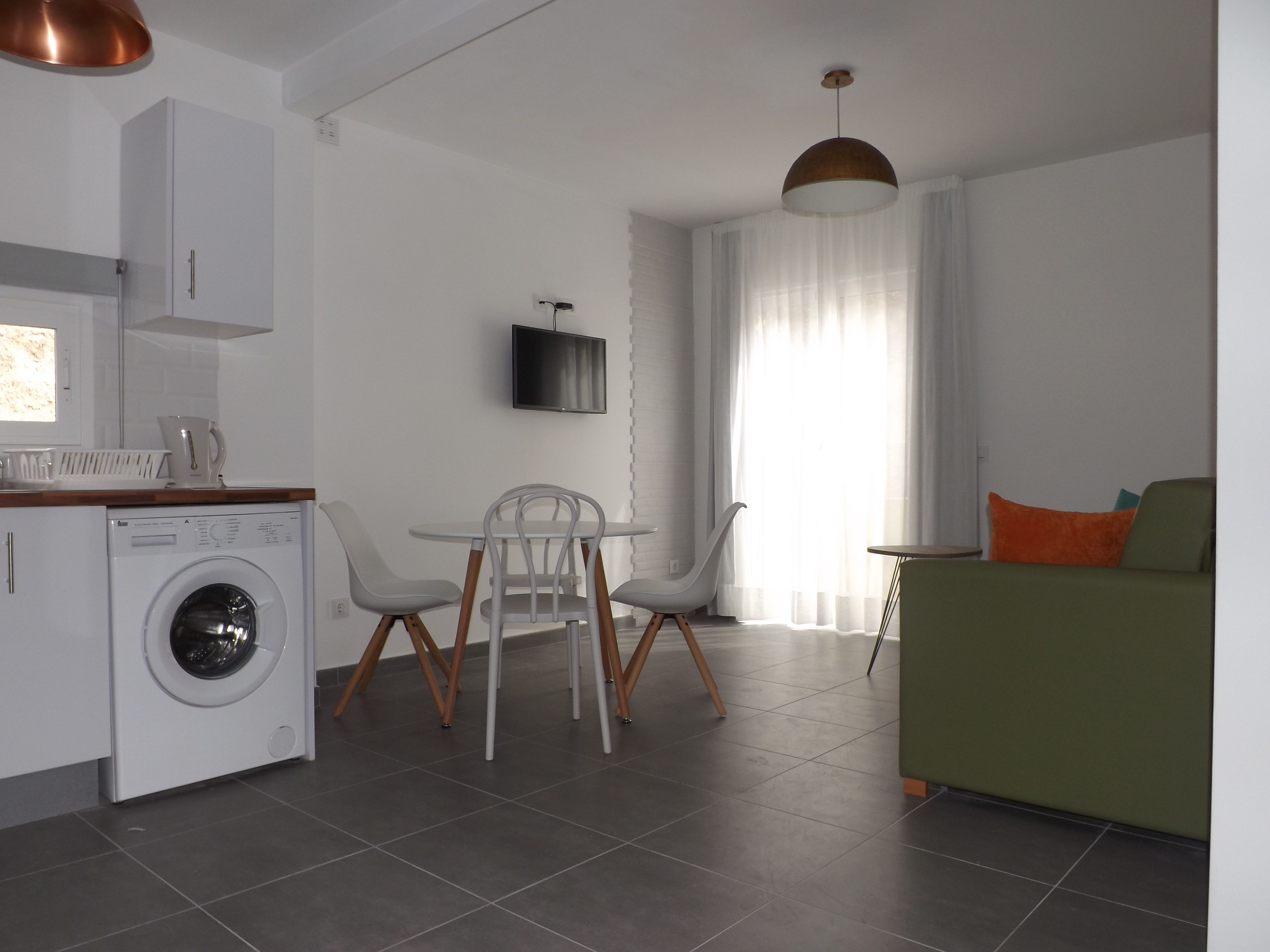 APARTMENT WITH TERRACE