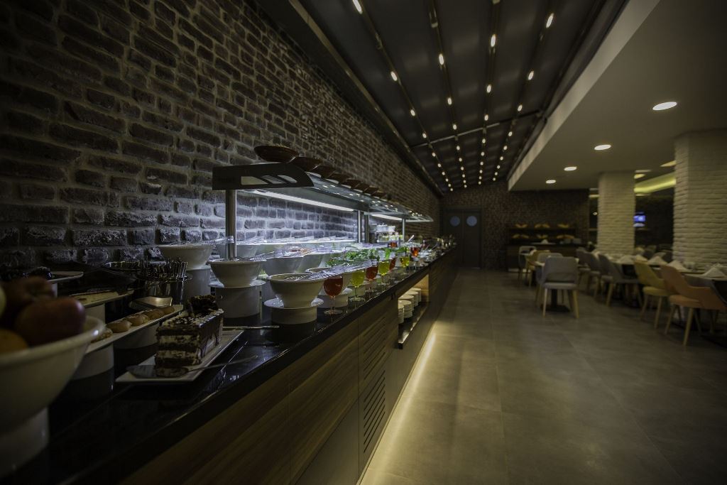 MAIN RESTORAN