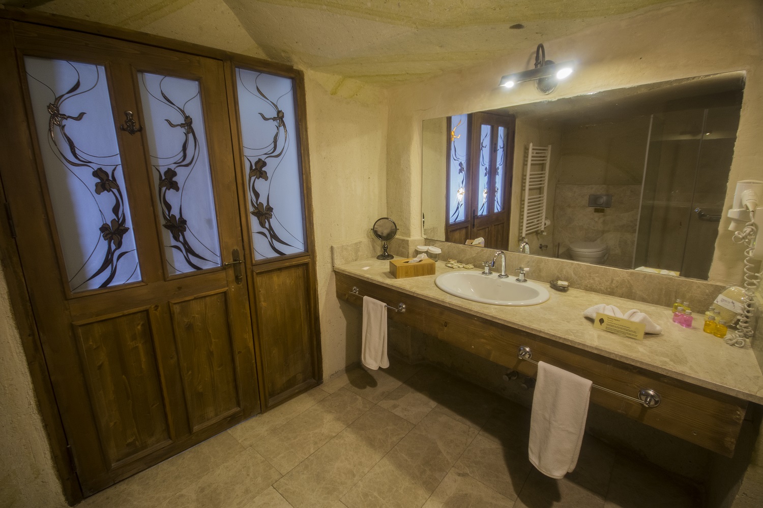  Suite Room  