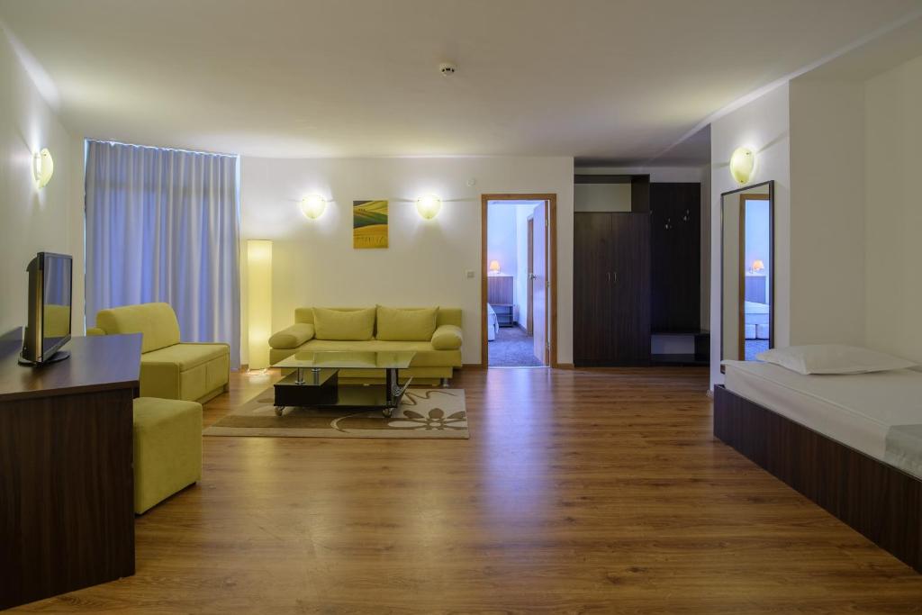 Double Standard Apartment