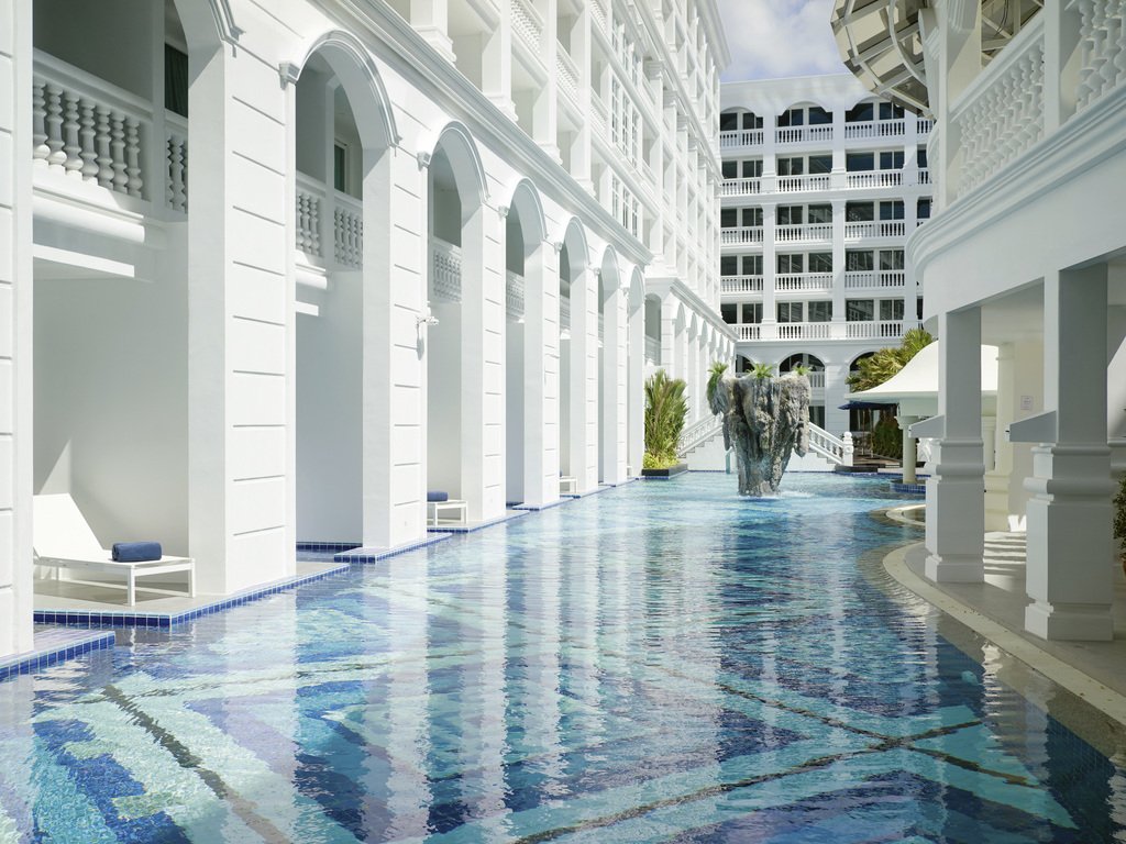 Piscina deschisă