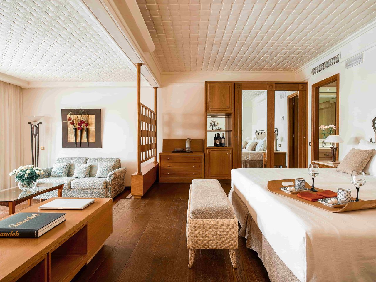 Presidential Suite Sea Front Private Pool