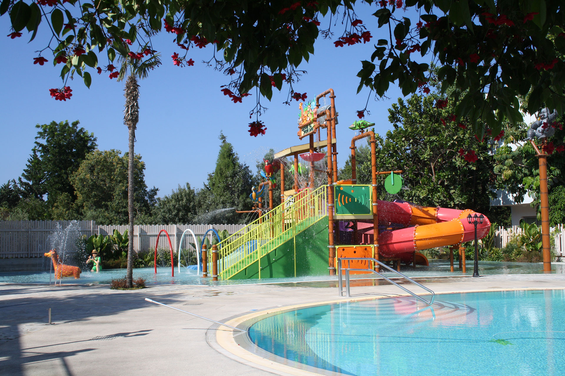 Piscina exterioara pentru copii