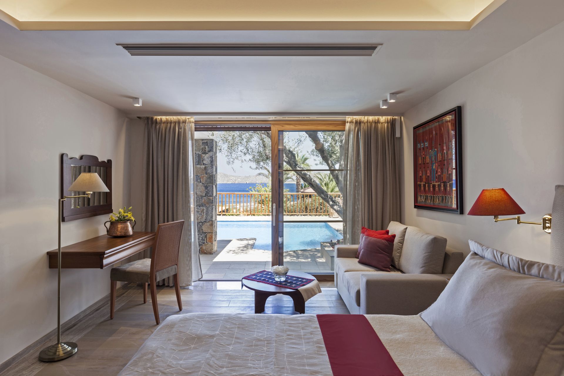 ONE BEDROOM MINOAN ROYALTY VILLA SEA VIEW PRIVATE POOL