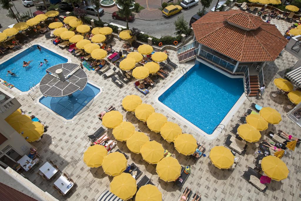 Hotel Villa Sunflower Aparts & Suites, Alanya, Antalya piscina exterioara.jpg
