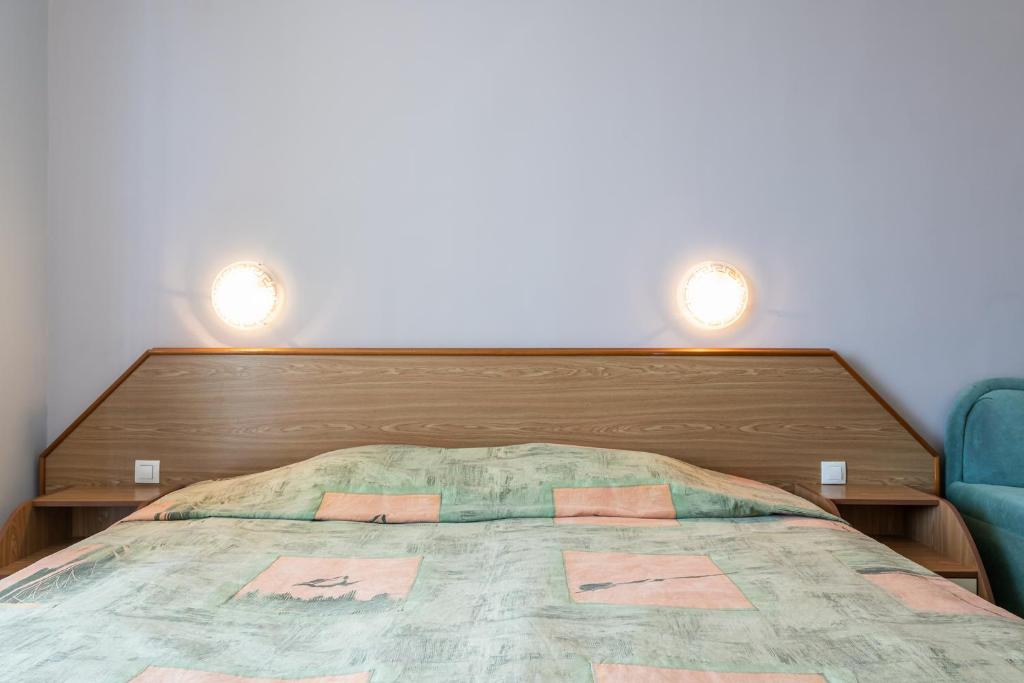 DOUBLE ECONOMY ROOM