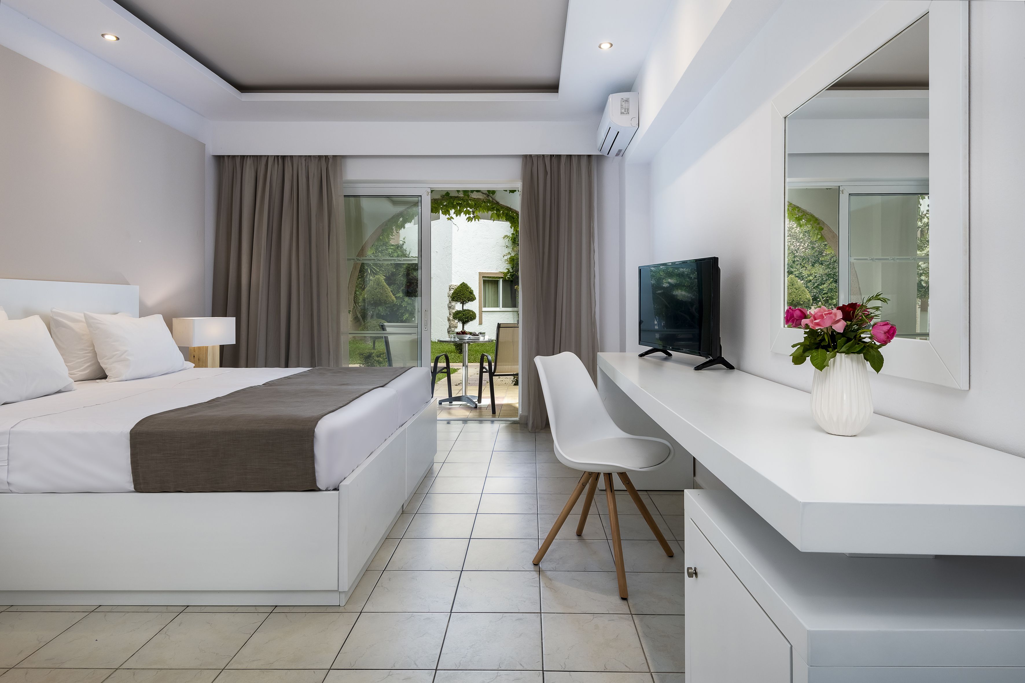 DOUBLE SUPERIOR ROOM