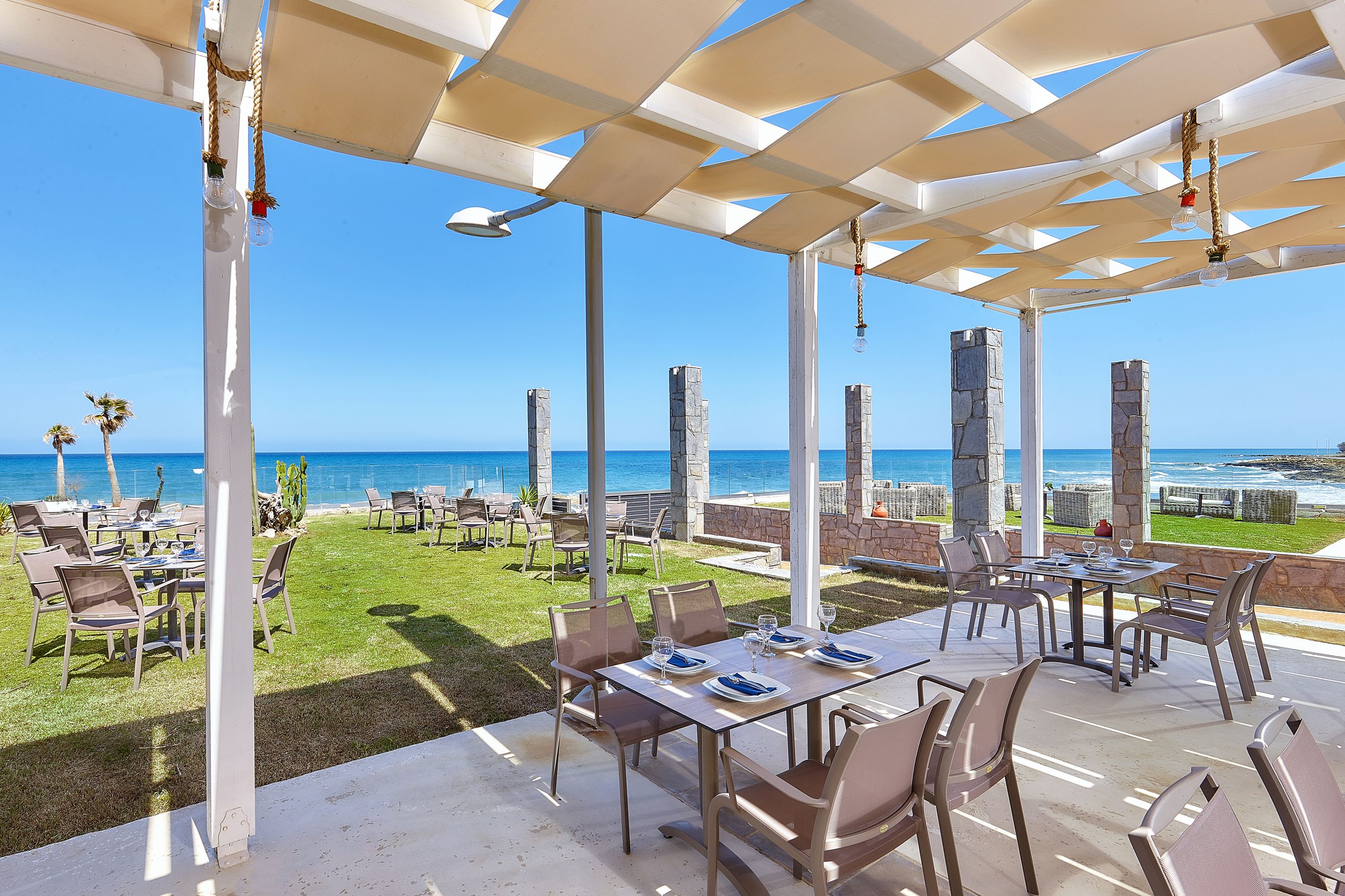 BEACH RESTAURANT