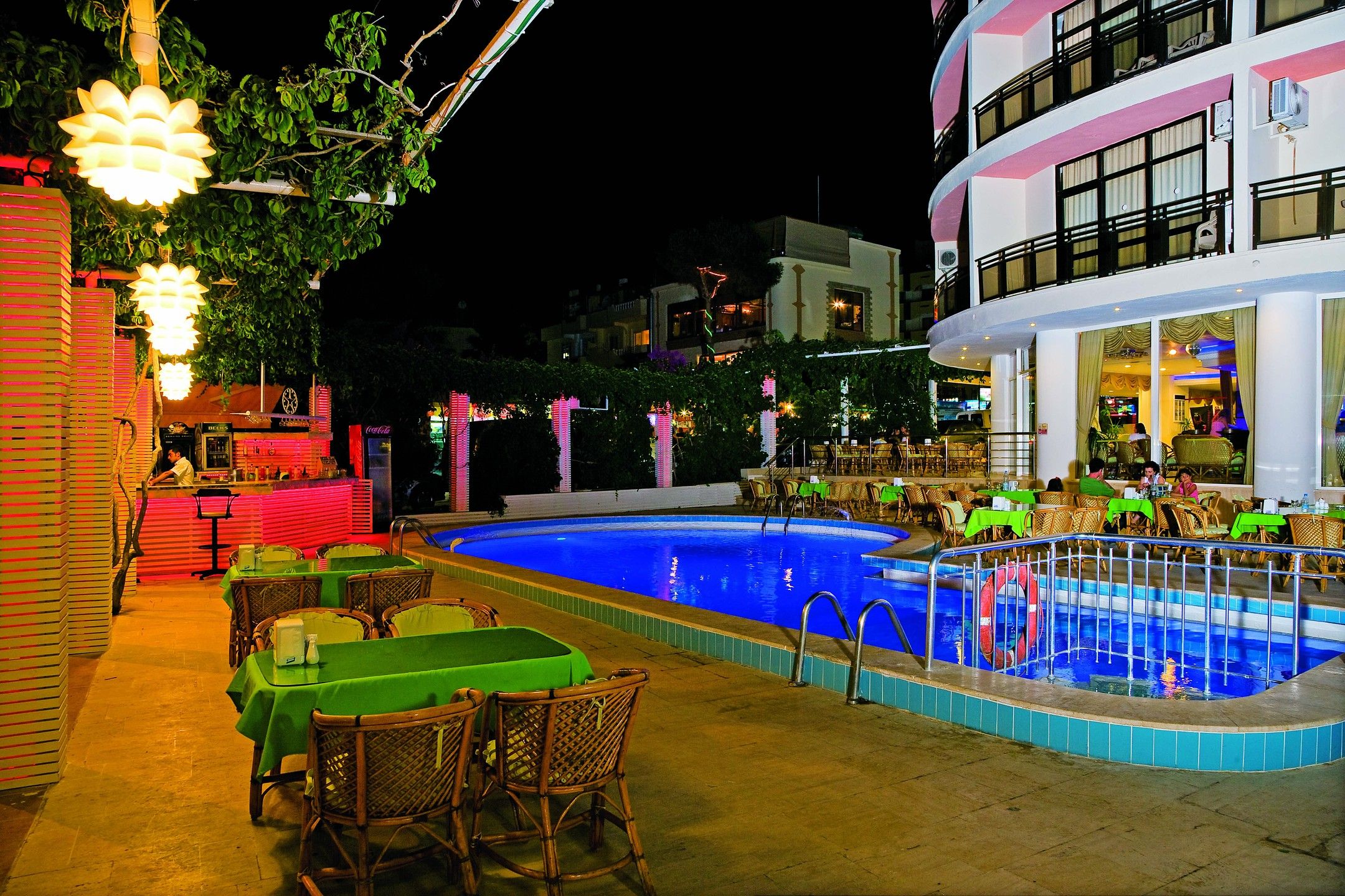 Piscina deschisă