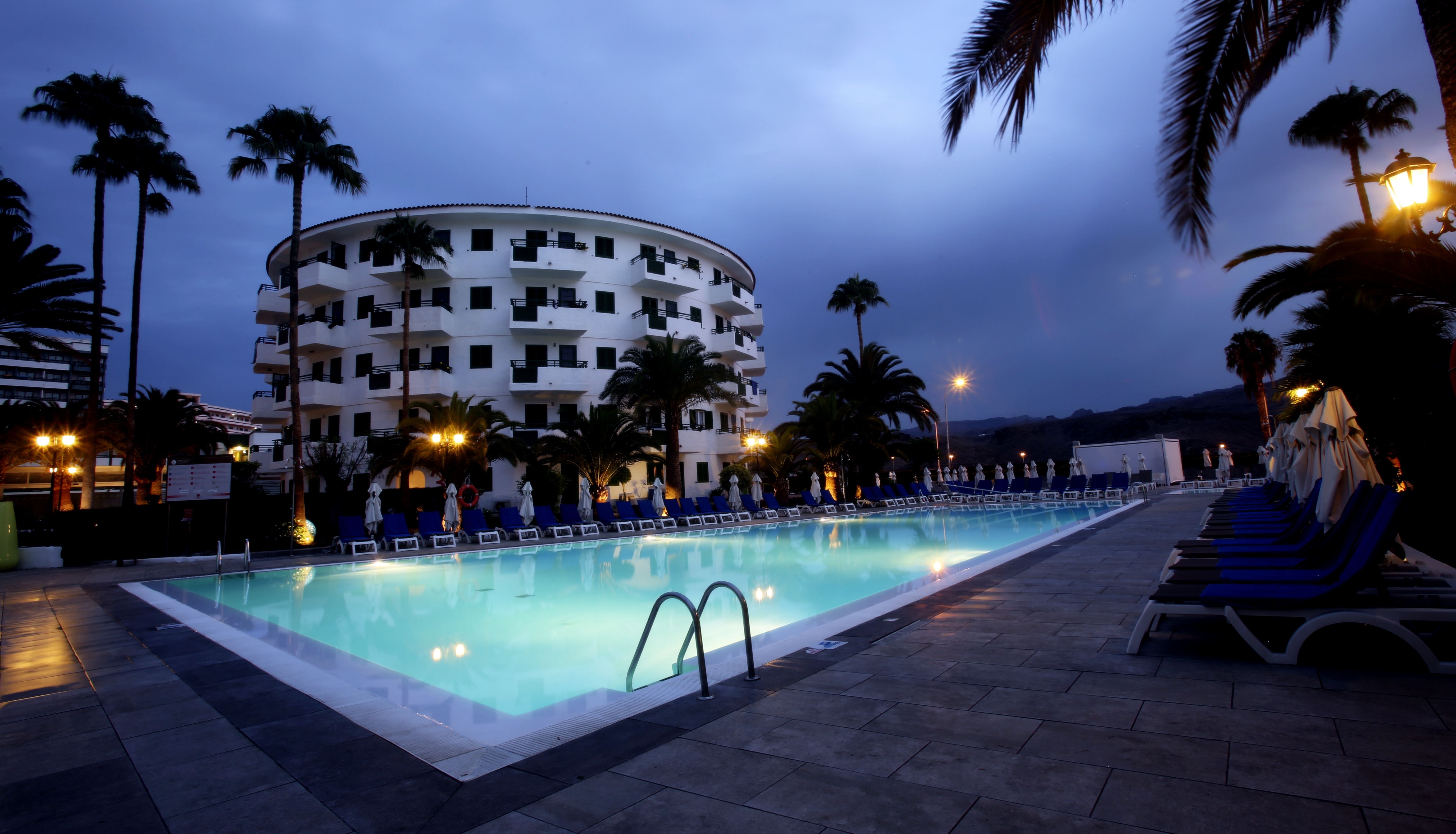 Piscina deschisă