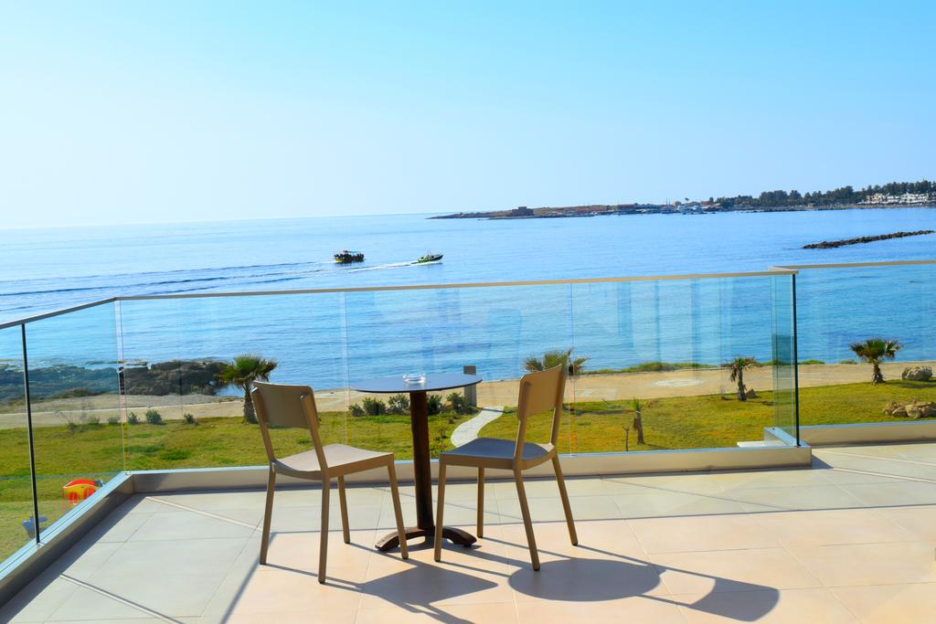 Superior Room (SeaView) 