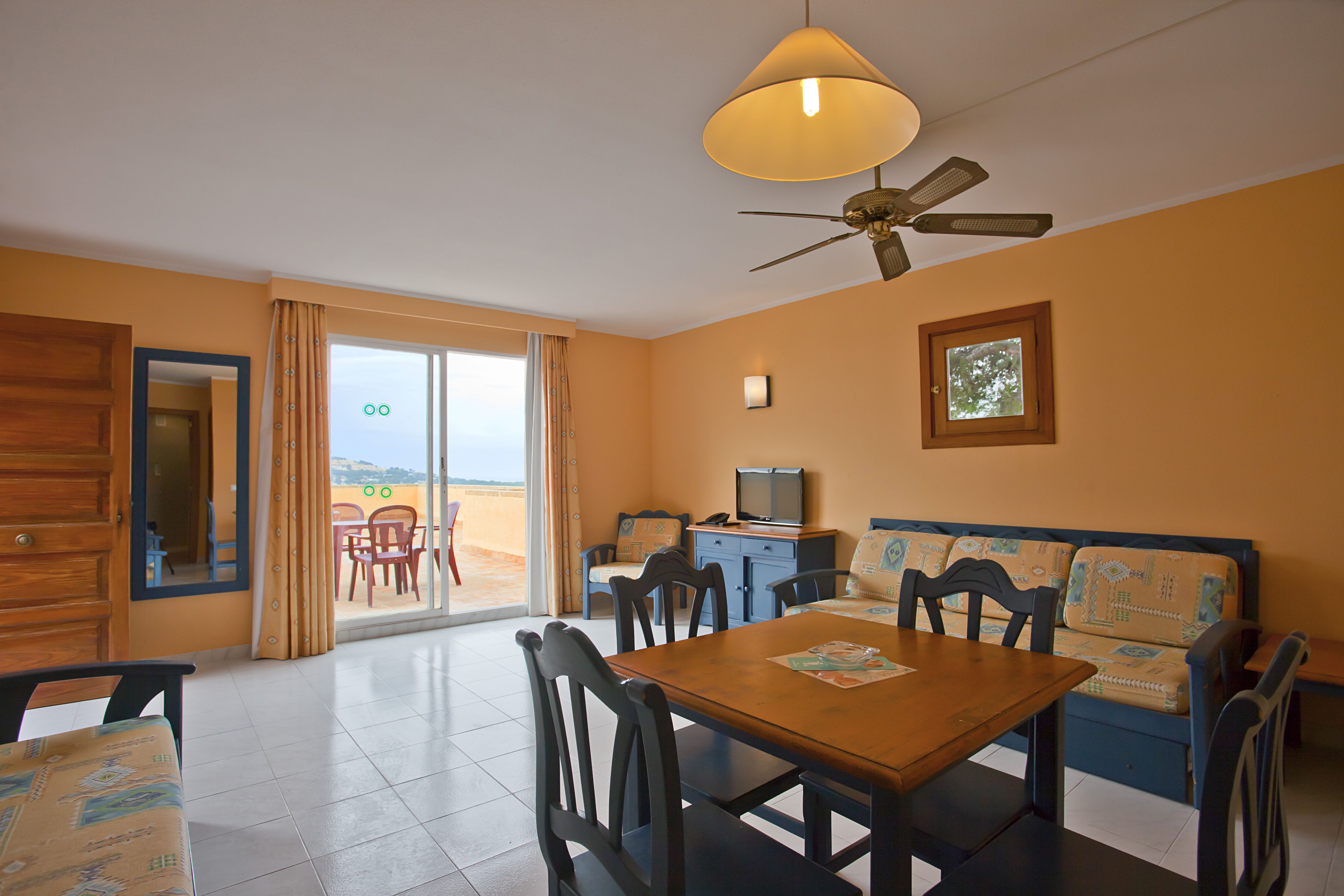 STANDARD APARTMENT BALCONY OR TERRACE 