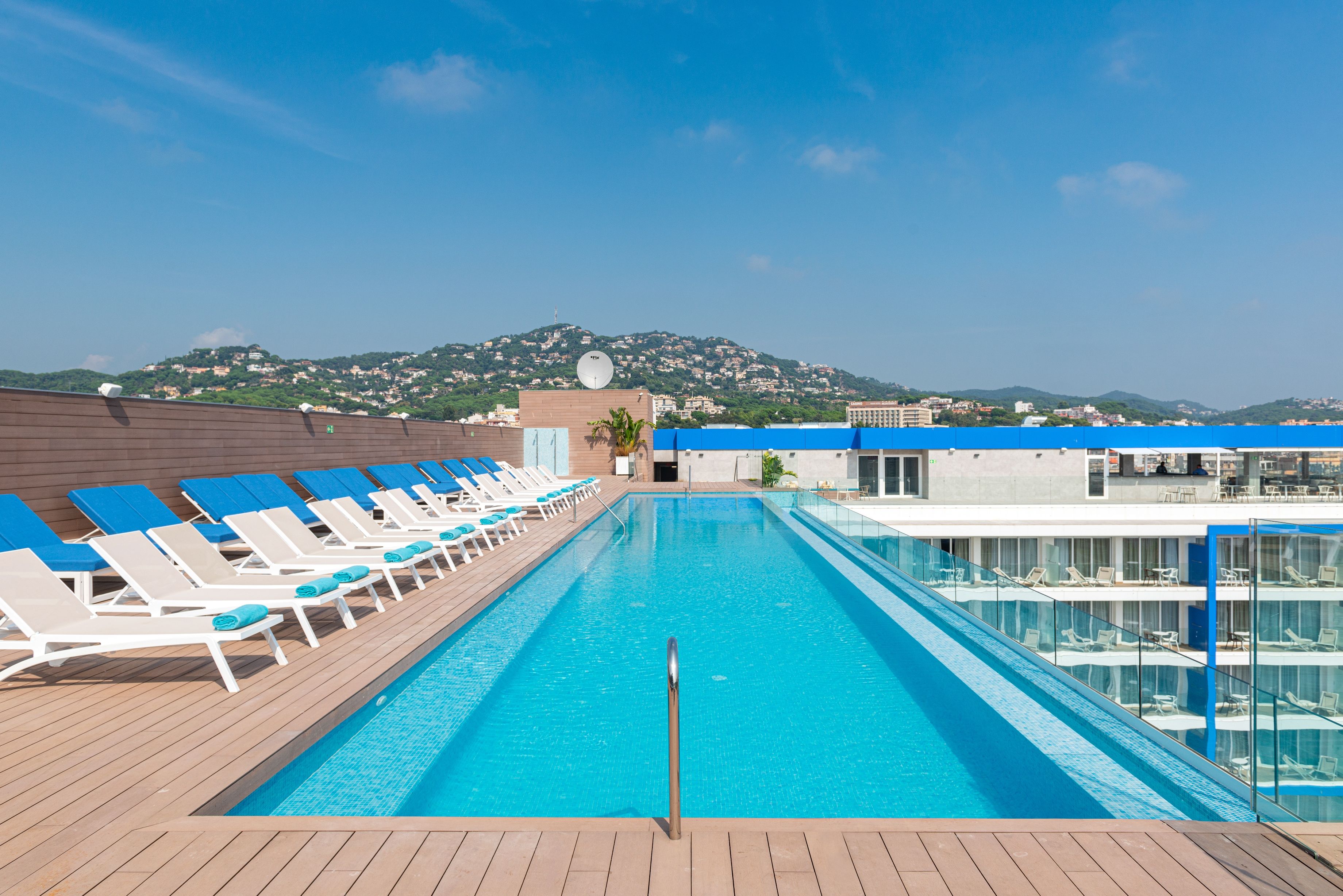 Piscina deschisă